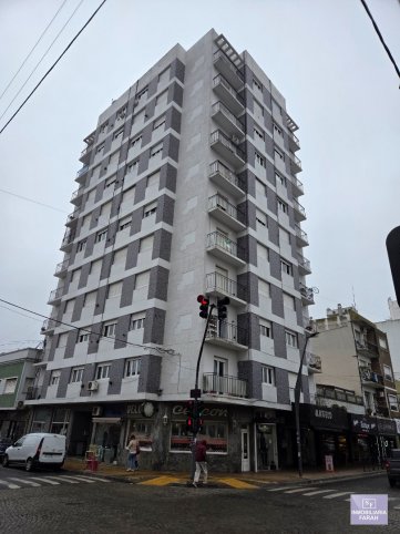 Departamento en venta Sarmiento 611, 60m², 2 dorm, 1 baño, 6° piso