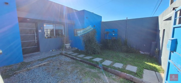 Casa en Venta Corrientes 74, 122m², 3 dorm, 2 baños, garage para 2 autos