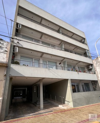 Casa en Venta 1 dorm, 60m² — Zona céntrica