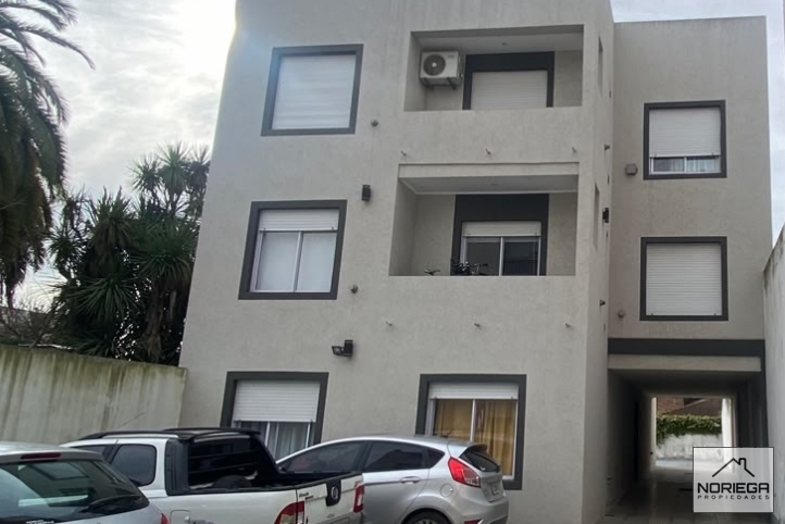 Depto centrico 1 dorm, 46m² — 9 de Julio 35