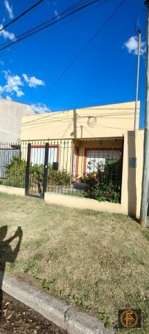 Casa en Venta Vigil 2271, 3 dorm, 2 baños, garage para 3 autos