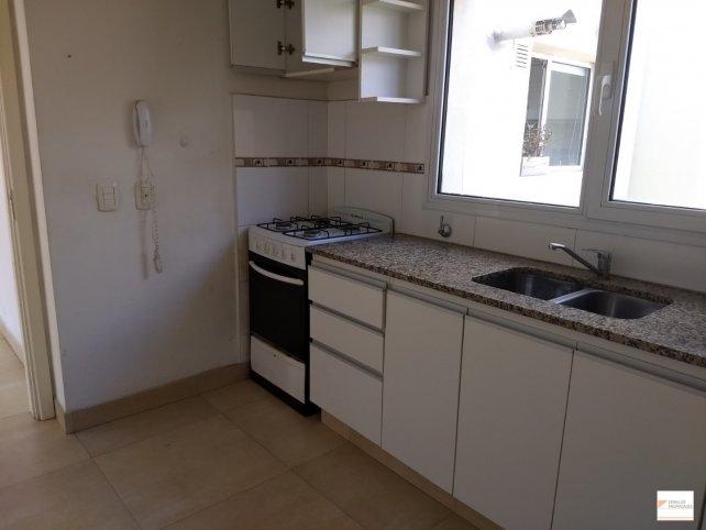 Depto en Alquiler 1 dorm, 48m² en Microcentro — 1er Piso