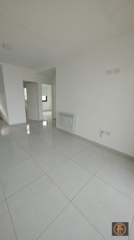 Departamento Céntrico en Alquiler 42m² 1 dorm, 1 baño, cochera — Mitre 524