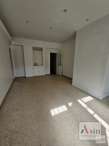 Casa en Alquiler 3 dorm, 440m² — MAIPU 1035