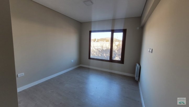 Depto moderno 1 dorm, 1 baño en alquiler — Av. Perón
