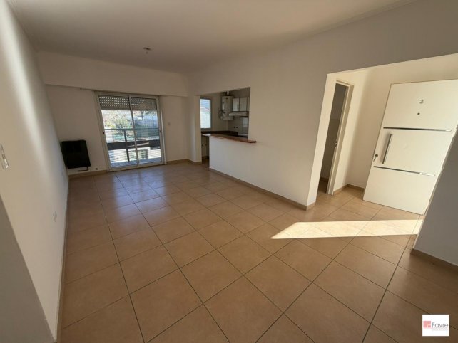 Depto en Alquiler 1 dorm, 50m² con cochera — Figueroa 1027