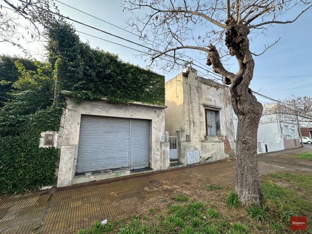 Lote en Venta 10x45 — 11 de Septiembre 1100
