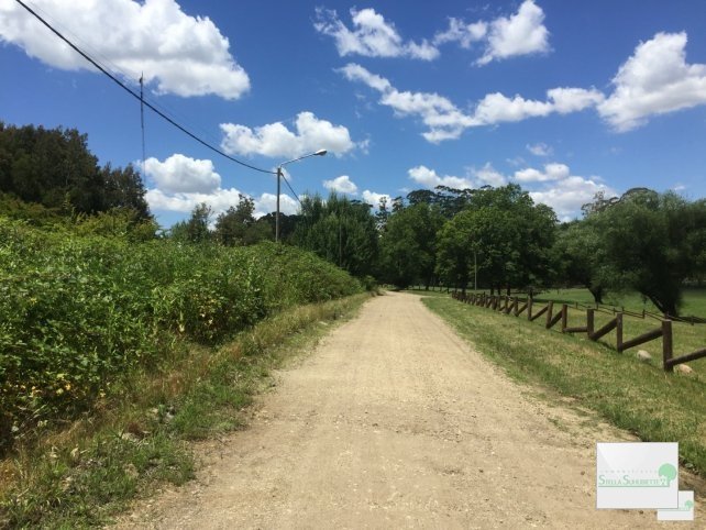 Lote en Venta sobre Calle Lola Mora, 750m² — Tandil