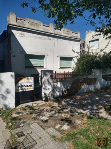 Casa en Venta 3 dormitorios 90m² — Uriburu y Alsina