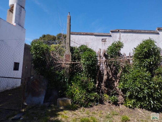 Lote en venta 350m² en Barrio Cerrito, excelente ubicación