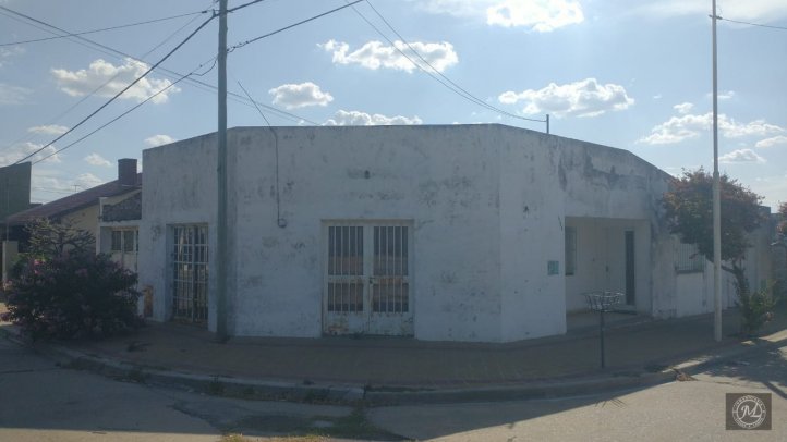 Casa a la VENTA a RECICLAR Zona: Piedrabuena y México