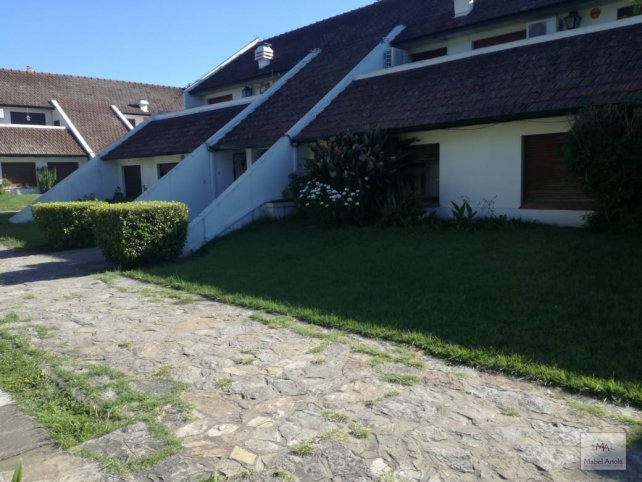 Casa en Av Avellaneda 1025, 2 dorm, 107m², garage