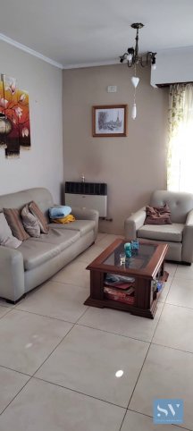 Casa 4 dorm, 2 baños, garage — Alonso y Azucena