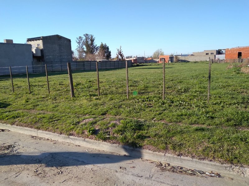 Lote en venta de 476m² en Casacuberta c/ Caseros