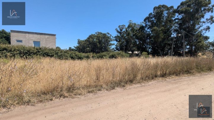 Lote en esquina de 605 m² en Nigro y La Merced