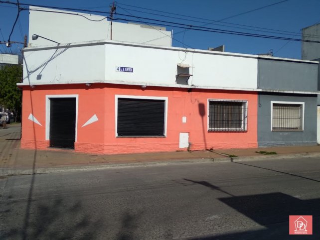 Casa 2 dorm, 3 baños, Garage — Arana 98