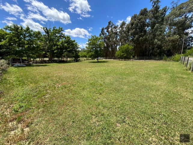 Lote en Venta 1000m² en Roque cruz y Fontana — Zona Campus