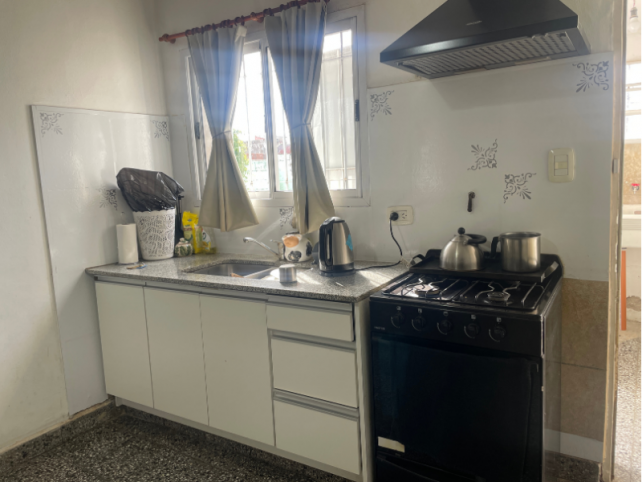 Casa 2 dorm, 88m² con cochera — Saavedra