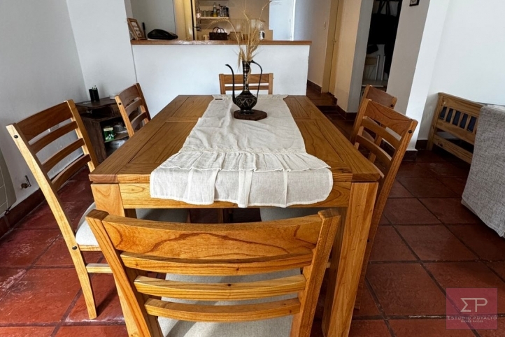 Casa 2 dorm, 87m² semi céntrica con patio