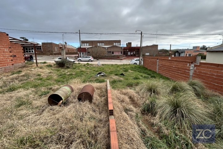 Lote en Villa Cacique, 424m² — Oportunidad de inversión