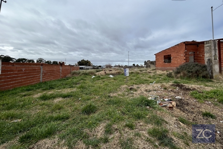 Lote en Villa Cacique, 424m² — Oportunidad de inversión