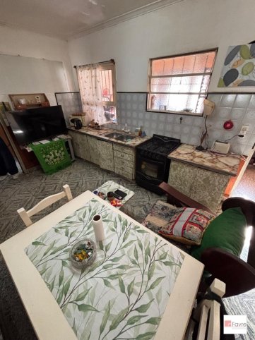 Casa en venta Godoy Cruz 23, 120m², 2 dorm, 1 baño, con garage