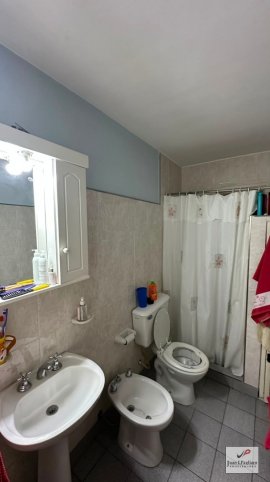 Casa 2 dorm, 90m² con garage y patio — Dhers al 100