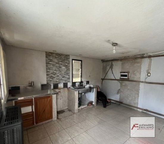 Casa 3 dorm, 60m² a reciclar — O Higgns