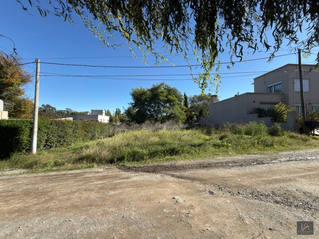 Lote en venta de 520m² en barrio La Rosa