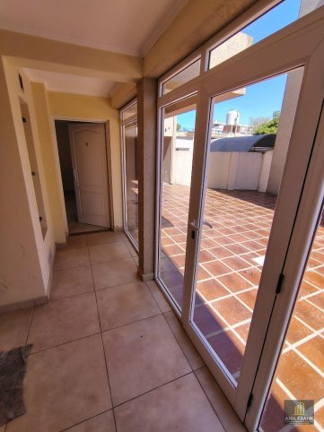Depto 1 dorm, planta baja, 4 años, con cochera — Pellegrini