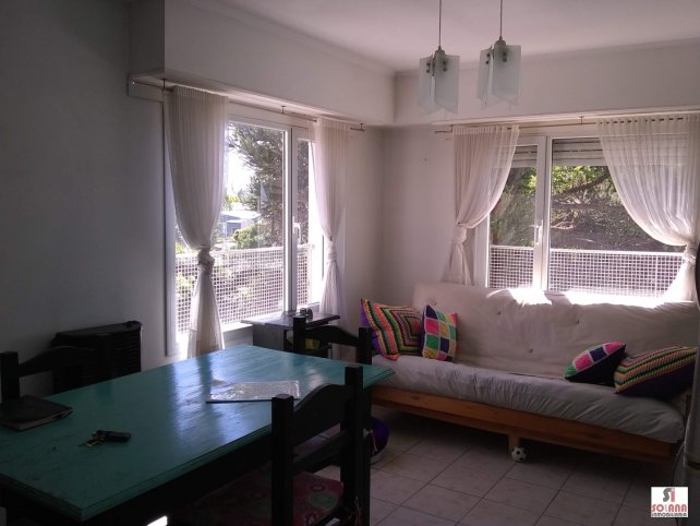 Depto 1 dorm, 36m² semicéntrico con cochera