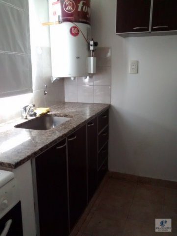 Depto 1 dorm, 40m² con cochera — Zona Terminal
