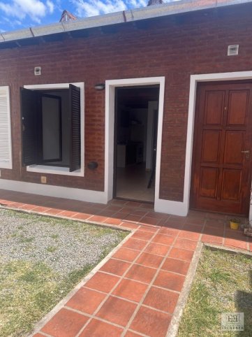 Depto 1 dorm, 40m² en excelente ubicación — Juncal 900