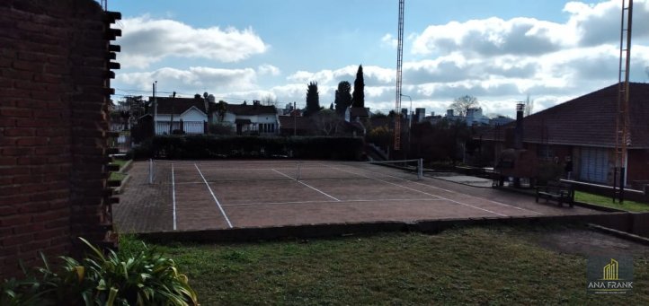 Lote en Venta en Monseñor De Andrea e Ituizangó