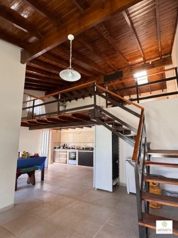 Casa 4 amb, 60m² en Fr. Sarmiento 1363 con garage