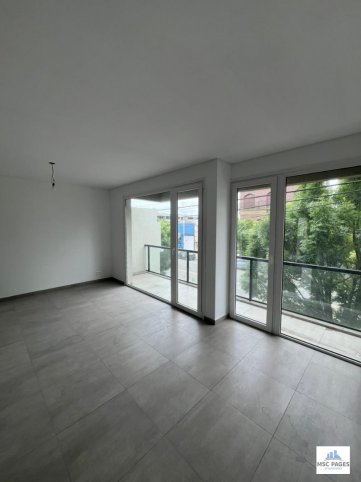 Depto 1 dorm, 94m² con 2 baños y balcón — España 300