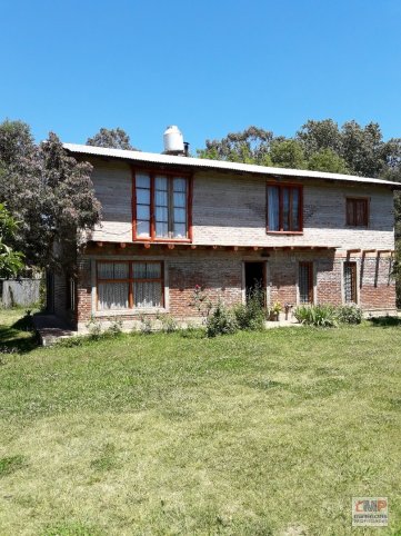 Casa quinta en venta en Los Aromos 627, 130m², 3 dorm, 2 baños, garage