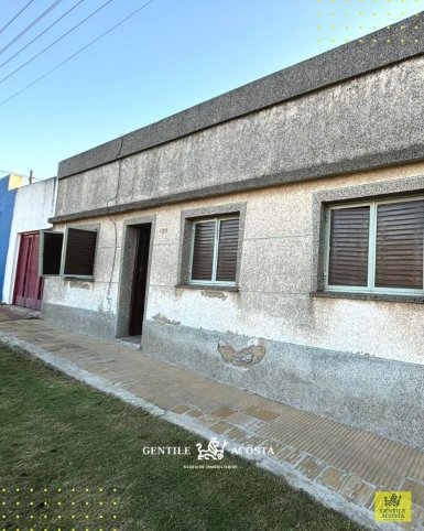 Casa en Venta Laprida al 1100, 123m², 3 dorm, 1 baño