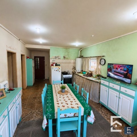 Casa en Venta Laprida 1900