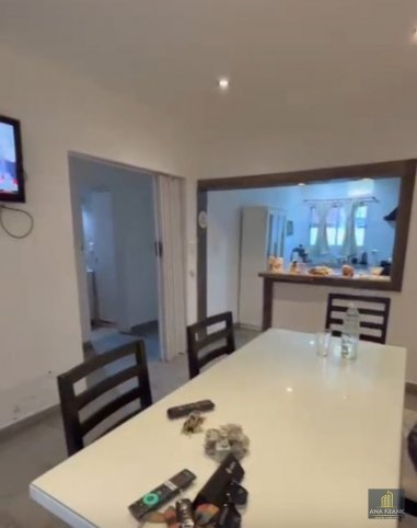 Casa en venta sobre Saavedra 1200, 2 dorm, 1 baño, lote 9,28x30,8