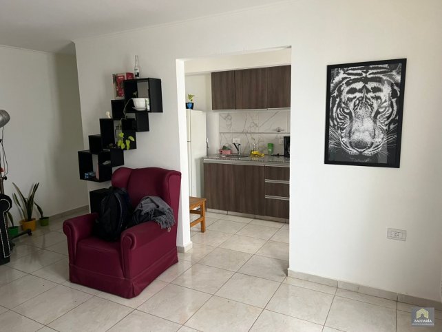 Depto en Venta 1 dorm, 49m² con cochera — 4 de abril 500