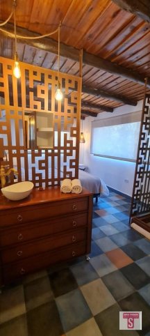 Casa 5 dorm, 11000m² en Barrio De la Rosa (Uncas)