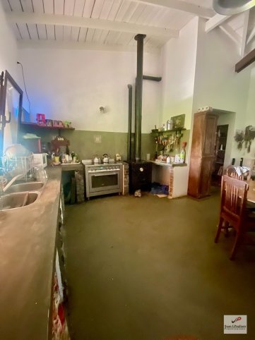 Casa 4 dorm, 400m² en Don Bosco con cochera