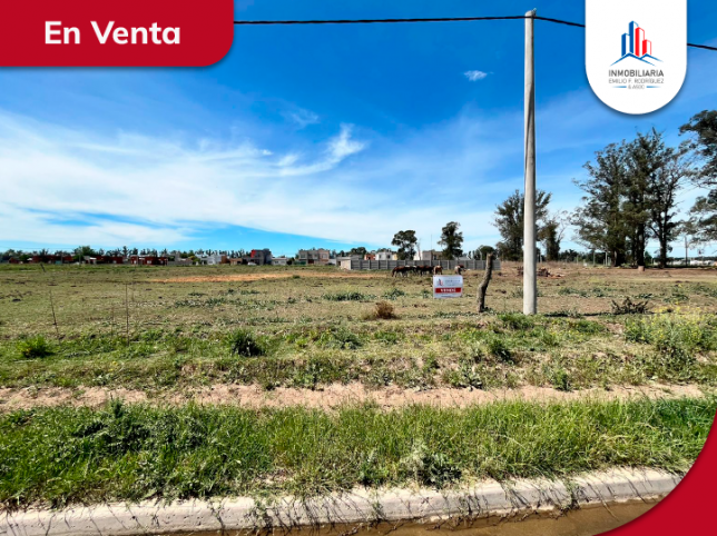 Lote en Venta Zona Av Actis 2000m²