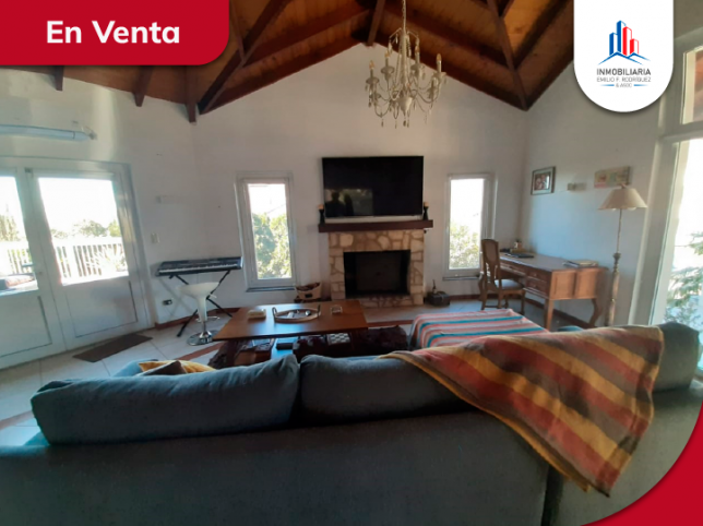 Casa en Venta Country Sierras de Tandil, 4 dorm, 2 baños, garage