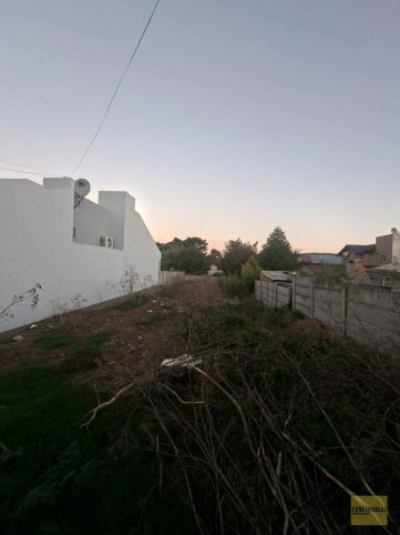 Lote en venta en calle Fidanza de 10 x 40 mts