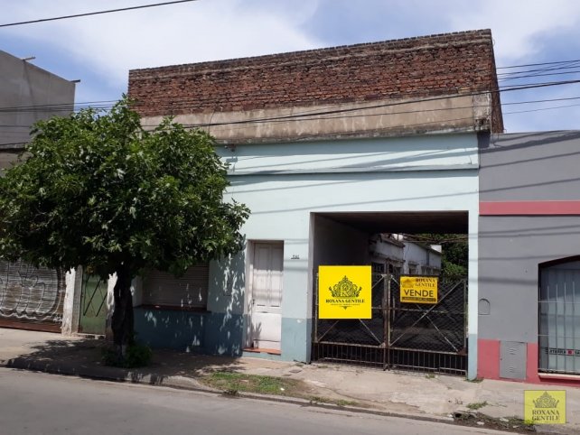 Casa en Alem 1582, 85m², 2 dorm, 1 baño, sin cochera
