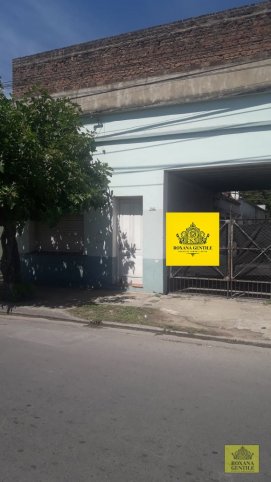 Casa en Alem 1582, 85m², 2 dorm, 1 baño, sin cochera