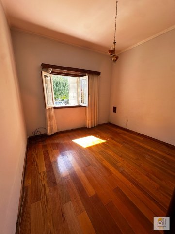 Casa en Venta 9 de Julio 1684, 120m², 2 dorm, 1 baño, 2 coch.