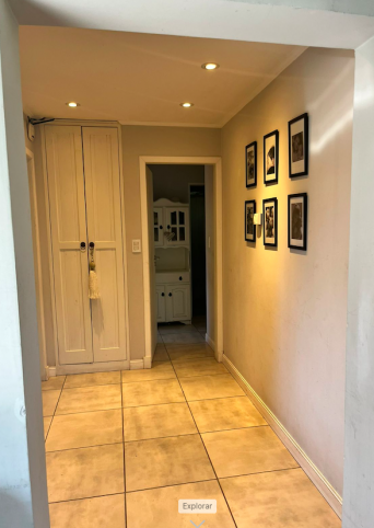 Casa 2 hab, 195m² en Los Robles con pileta